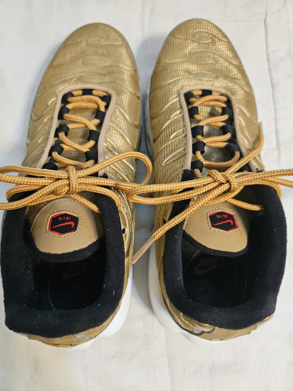 Nike Womens Air Max Plus TN Metallic Gold Cushion 8.5 - Picture 7 of 10